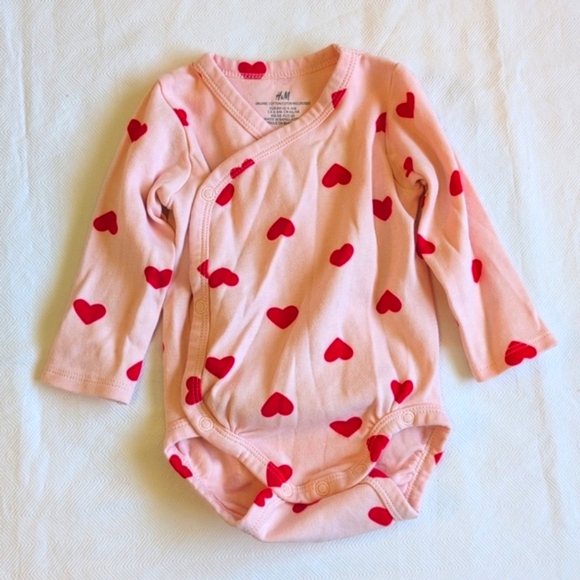 H&M 2-pack organic cotton kimono style side snap bodysuit bundle lot 4-6 months - Picture 6 of 9